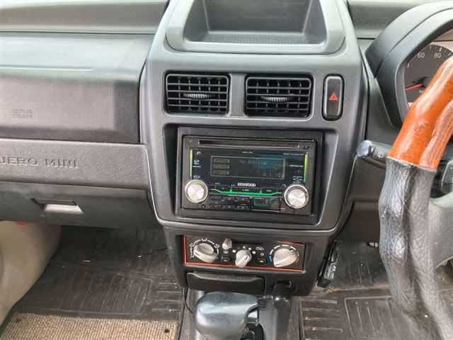 MITSUBISHI PAJERO MINI