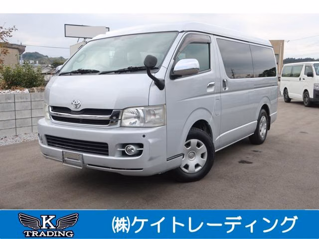 TOYOTA REGIUS ACE