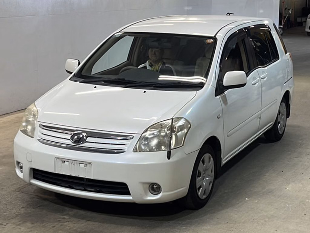 TOYOTA RAUM