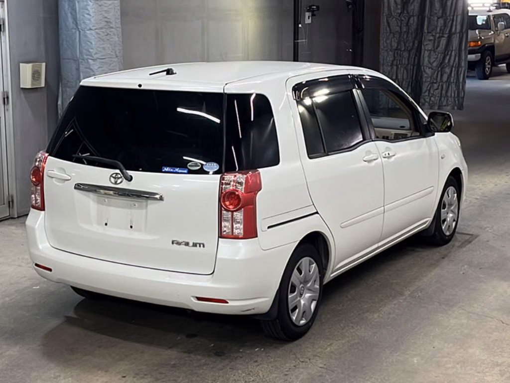 TOYOTA RAUM