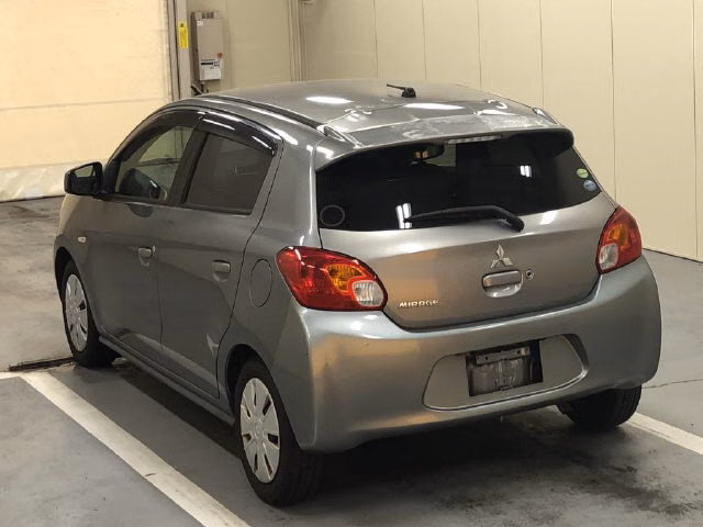 MITSUBISHI MIRAGE