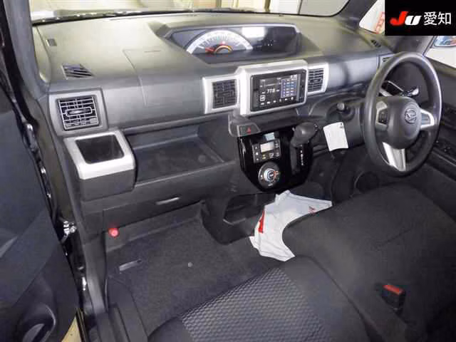 DAIHATSU WAKE