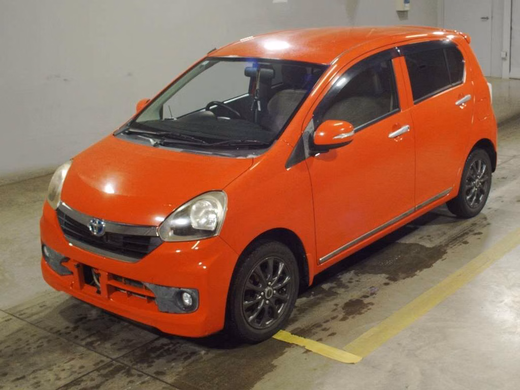 TOYOTA PIXIS EPOCH