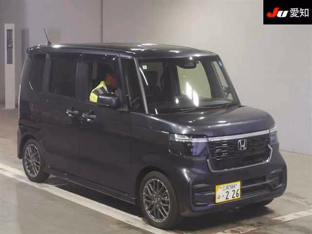 HONDA N-BOX