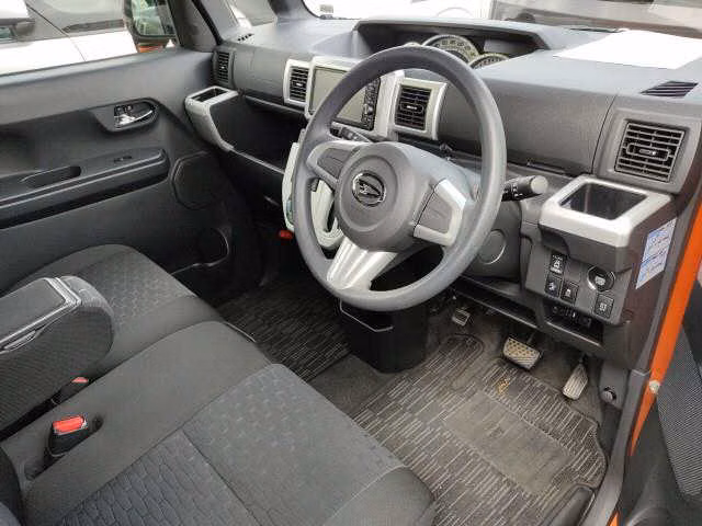 DAIHATSU WAKE