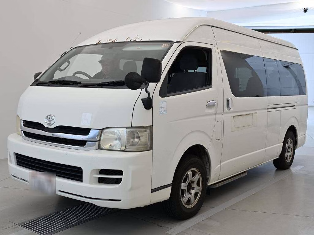 TOYOTA REGIUS ACE