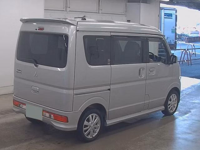 MITSUBISHI TOWN BOX