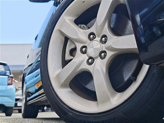 SUBARU LEGACY B4