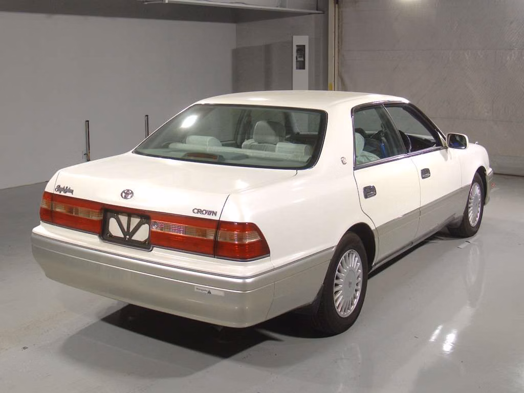 TOYOTA CROWN