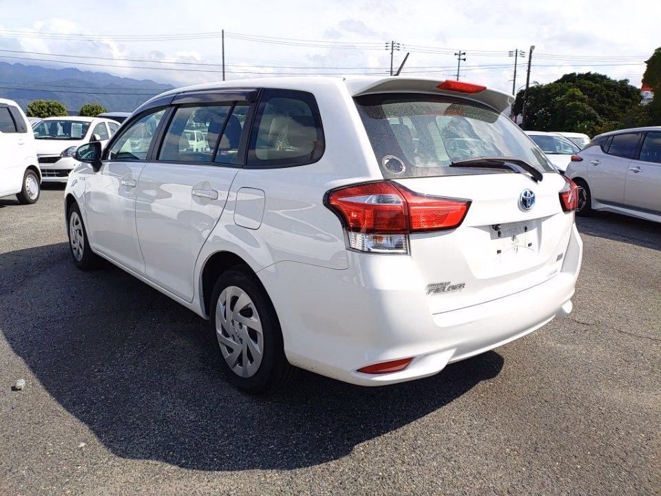 TOYOTA COROLLA FIELDER