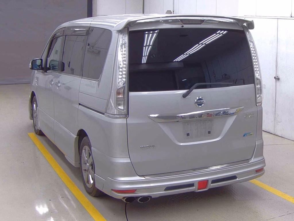 NISSAN SERENA