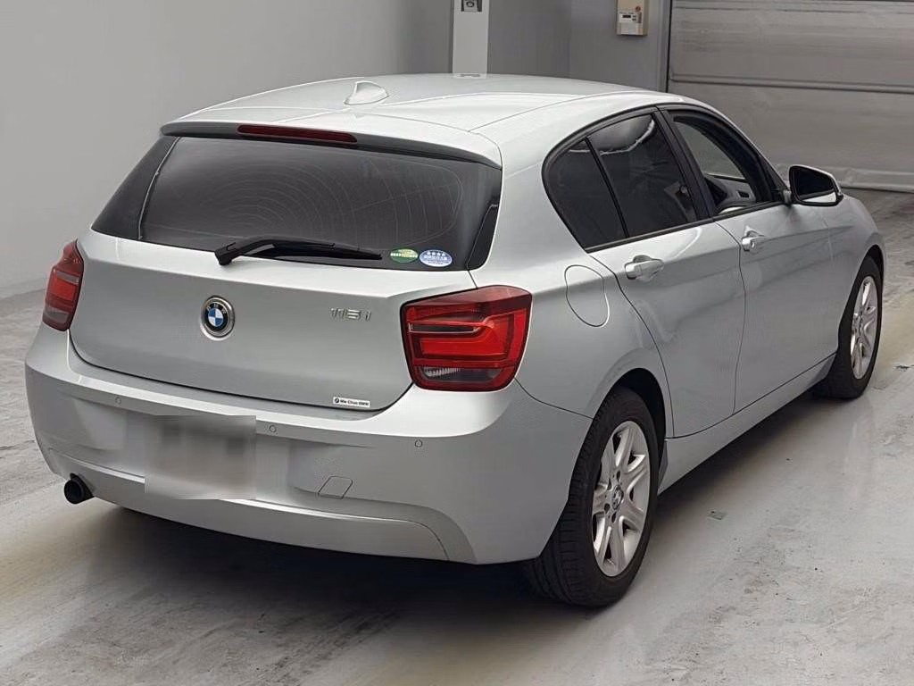 BMW 1-SERIES