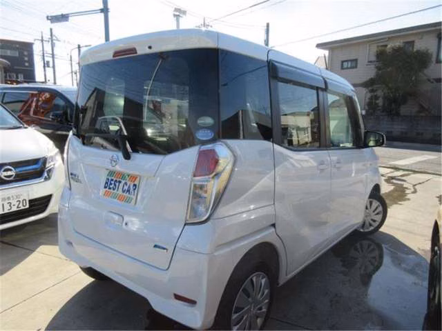 NISSAN DAYZ ROOX