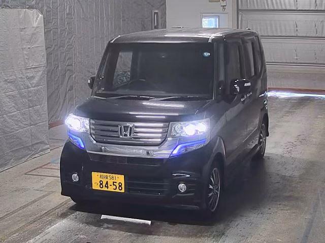 HONDA N-BOX