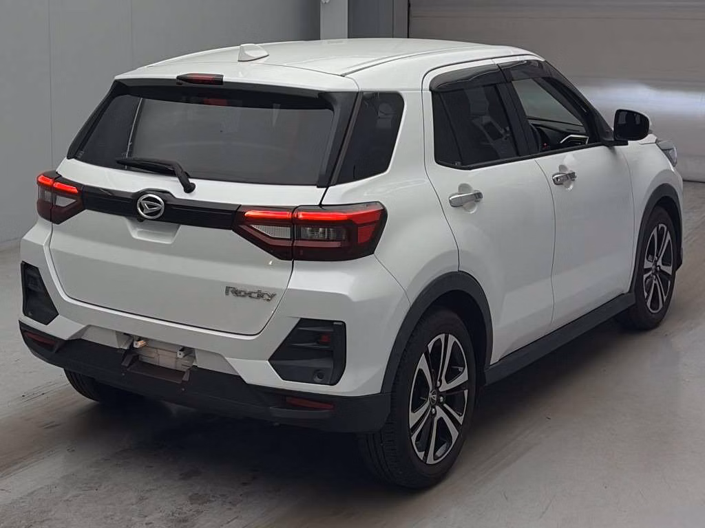DAIHATSU ROCKY