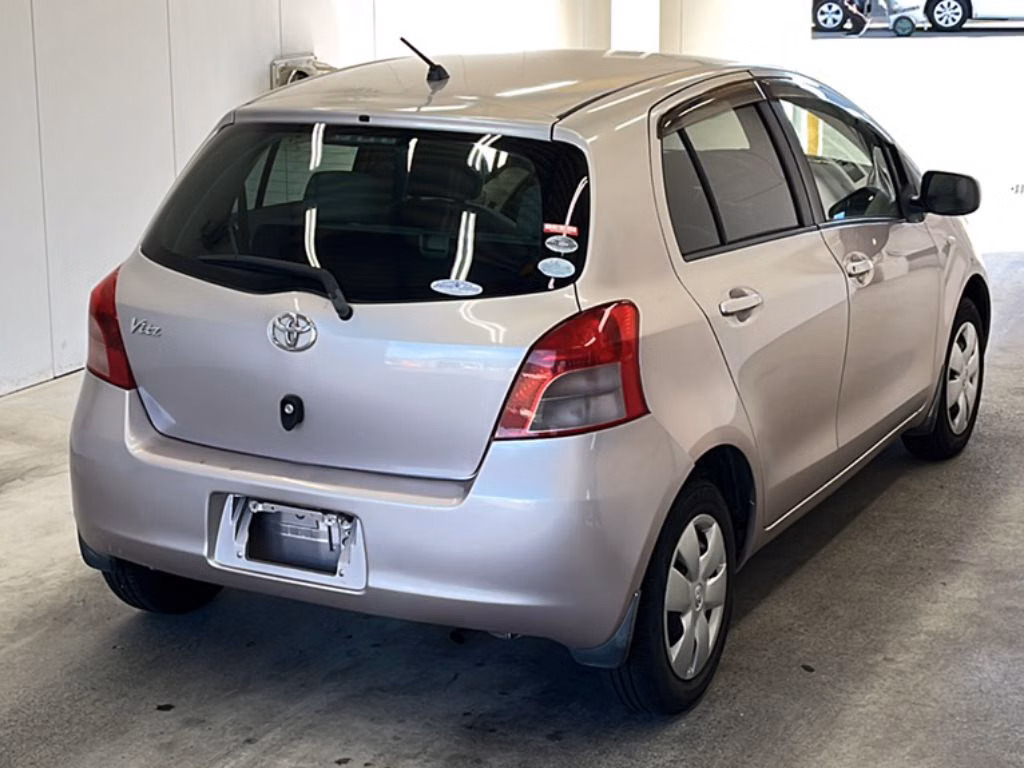 TOYOTA VITZ