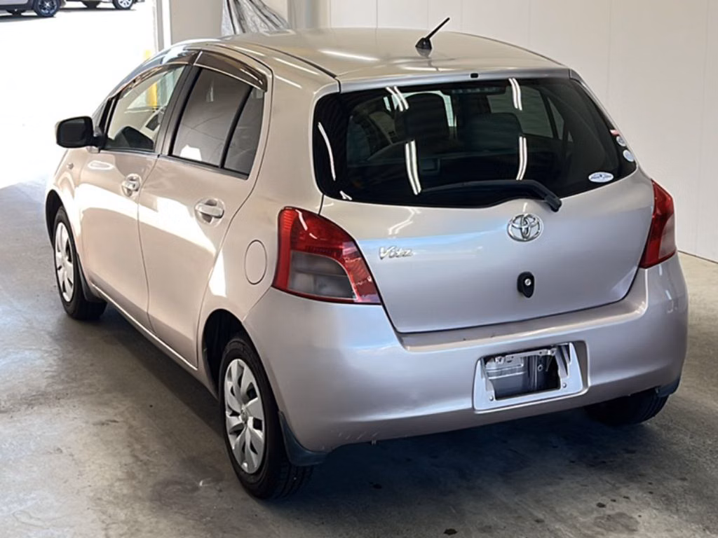 TOYOTA VITZ