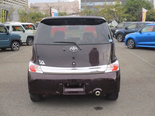 TOYOTA BB