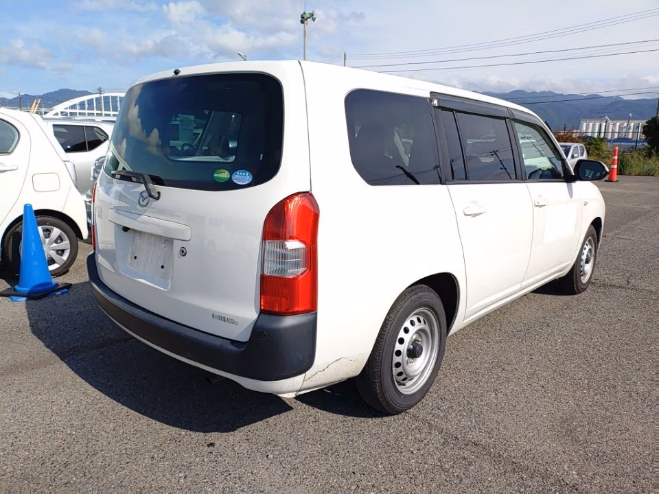 MAZDA FAMILIA
