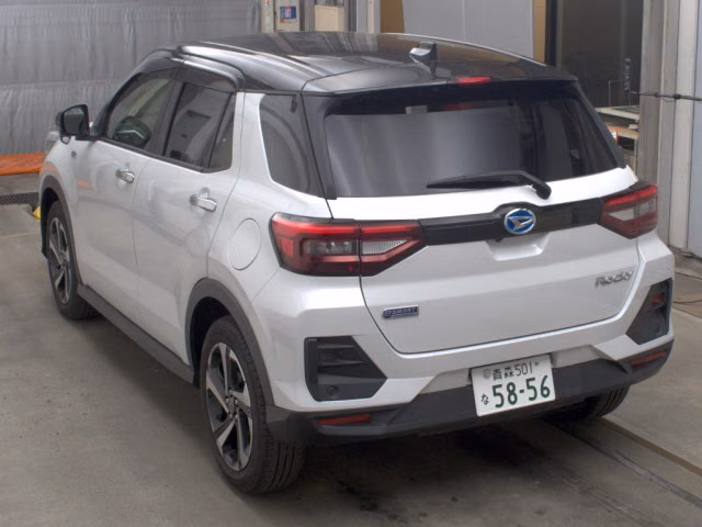 DAIHATSU ROCKY
