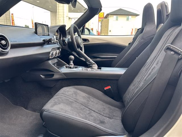 MAZDA ROADSTER