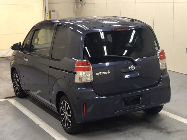 TOYOTA SPADE