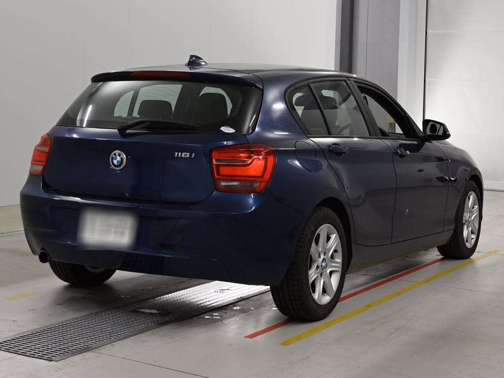 BMW 1-SERIES