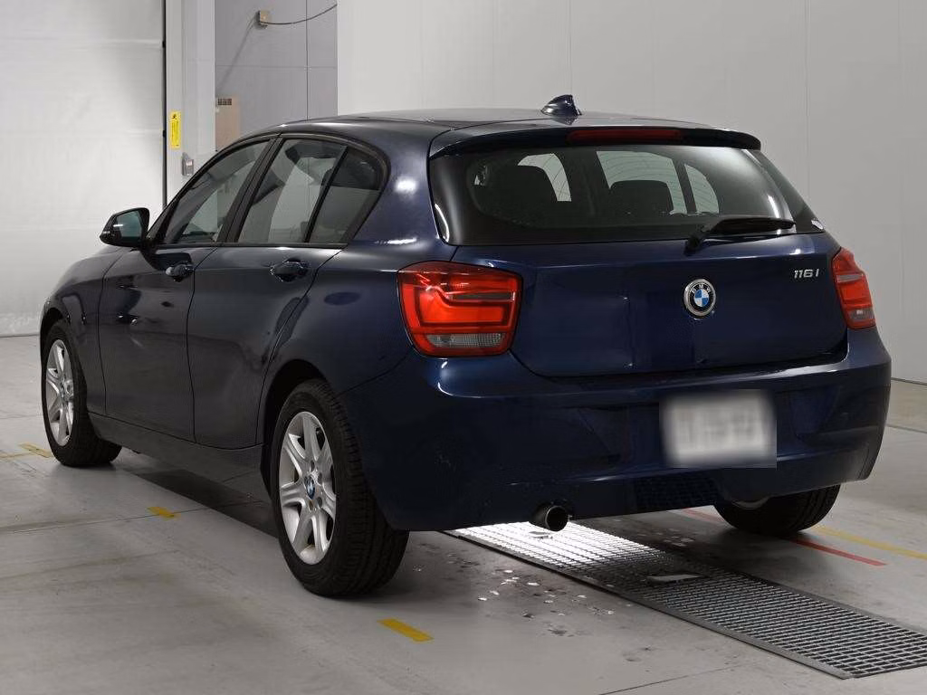 BMW 1-SERIES