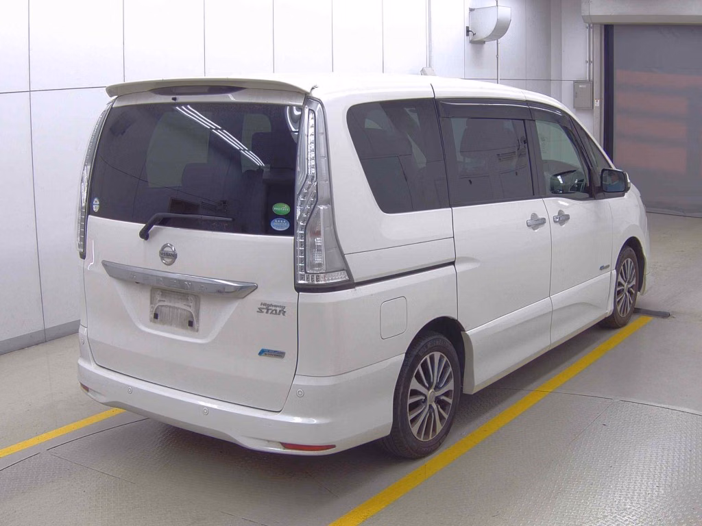 NISSAN SERENA