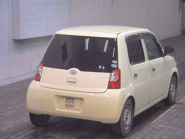 DAIHATSU ESSE
