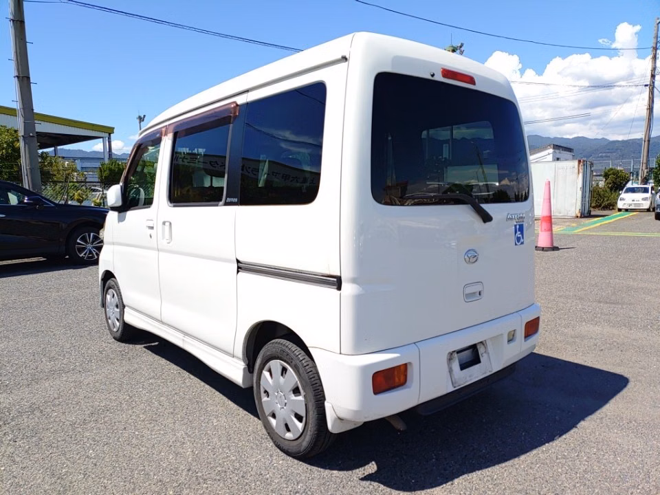 DAIHATSU ATRAI