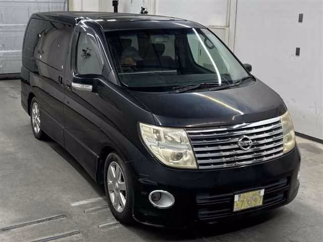 NISSAN ELGRAND