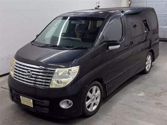 NISSAN ELGRAND
