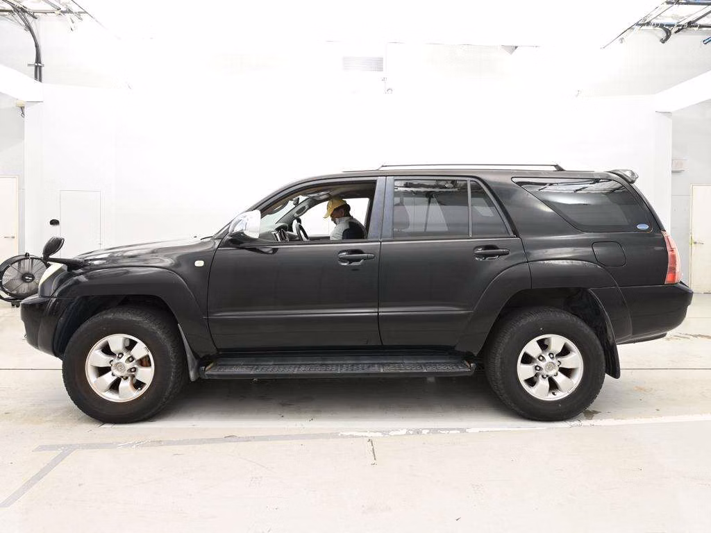 TOYOTA HILUX SURF