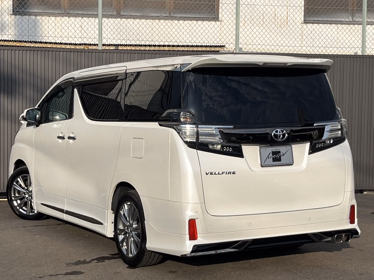 TOYOTA VELLFIRE