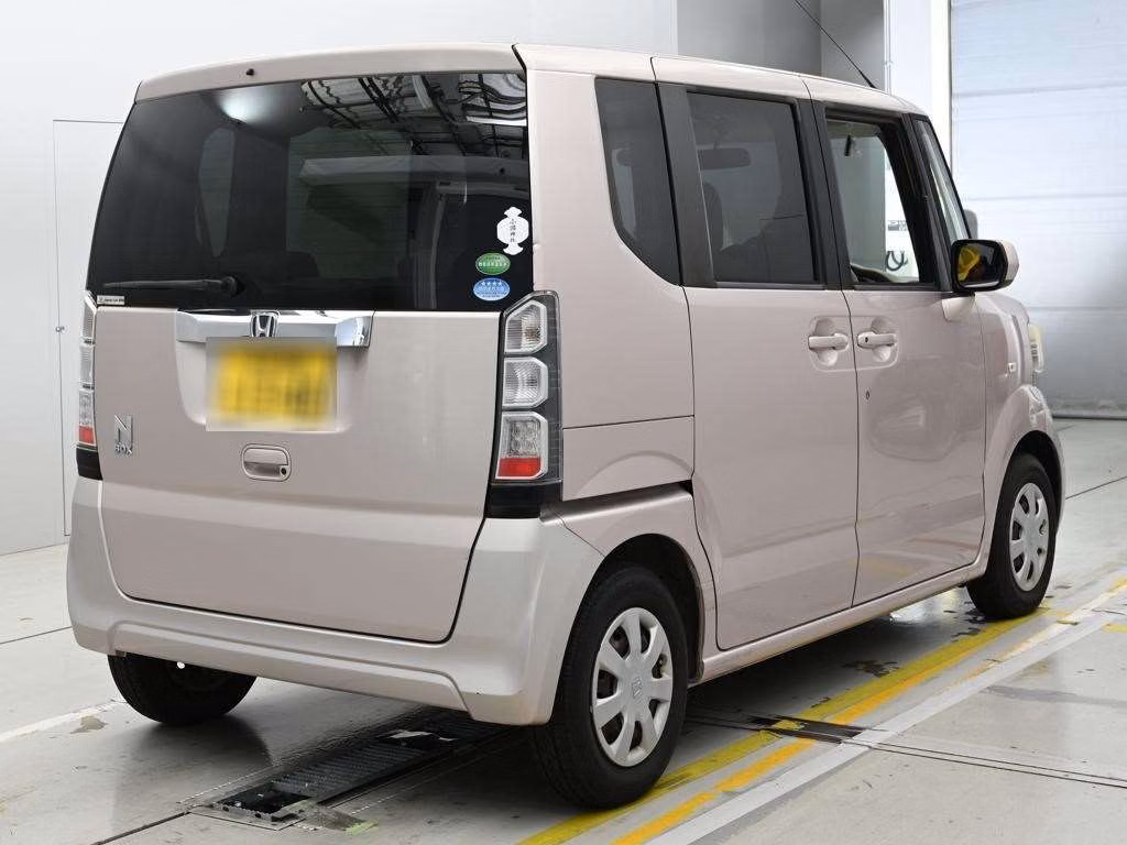 HONDA N-BOX