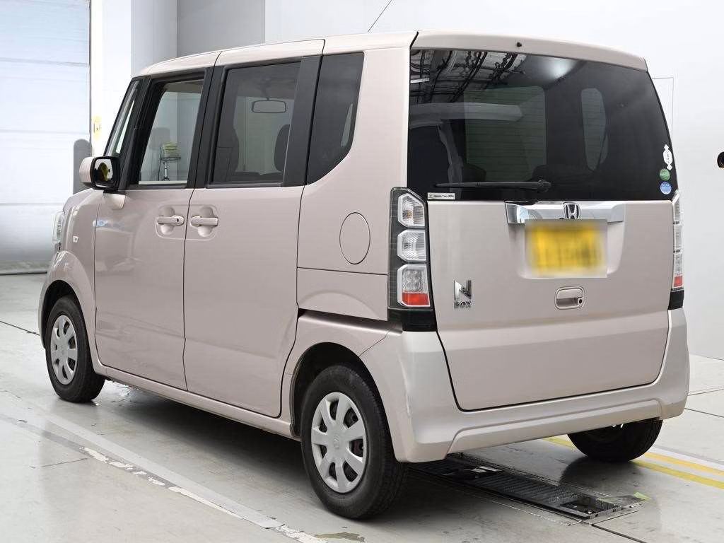 HONDA N-BOX