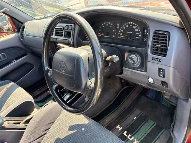 TOYOTA HILUX SURF
