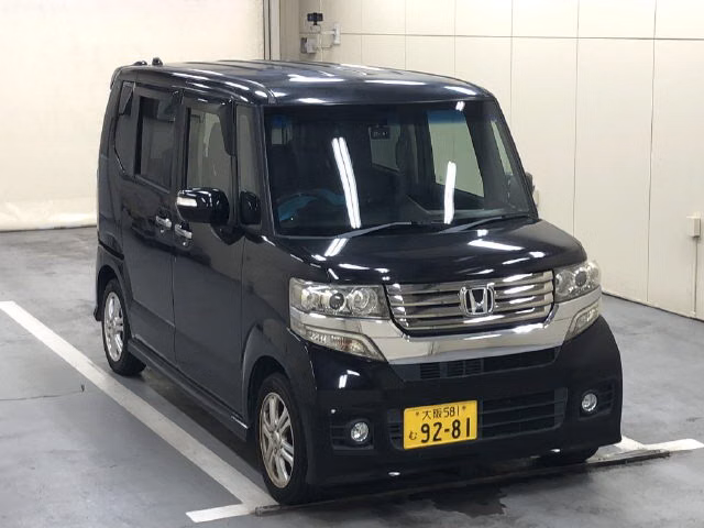 HONDA N-BOX