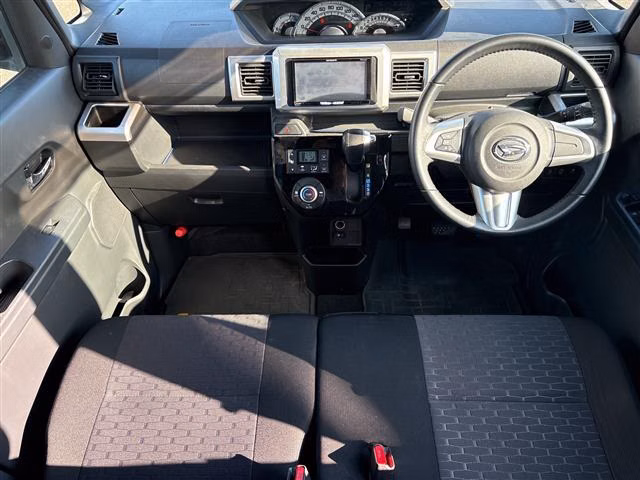 DAIHATSU WAKE