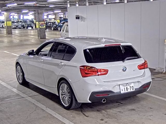 BMW 1-SERIES