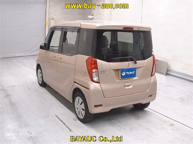 MITSUBISHI EK SPACE