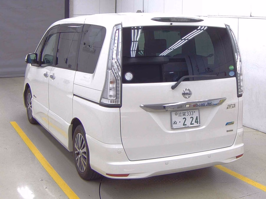 NISSAN SERENA