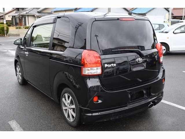 TOYOTA PORTE