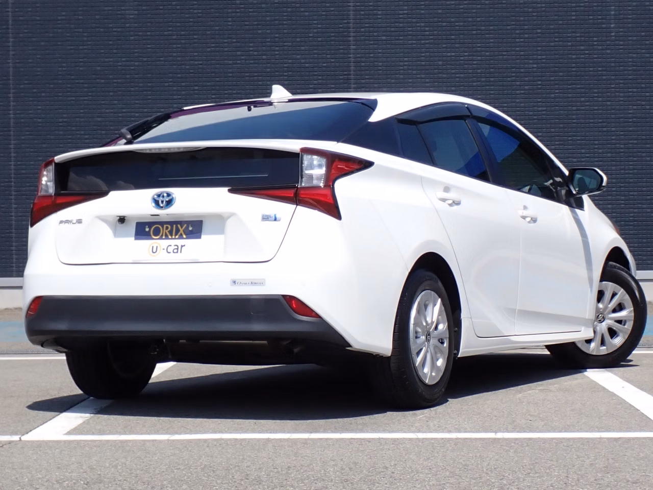 TOYOTA PRIUS