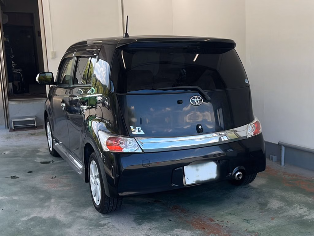 TOYOTA BB