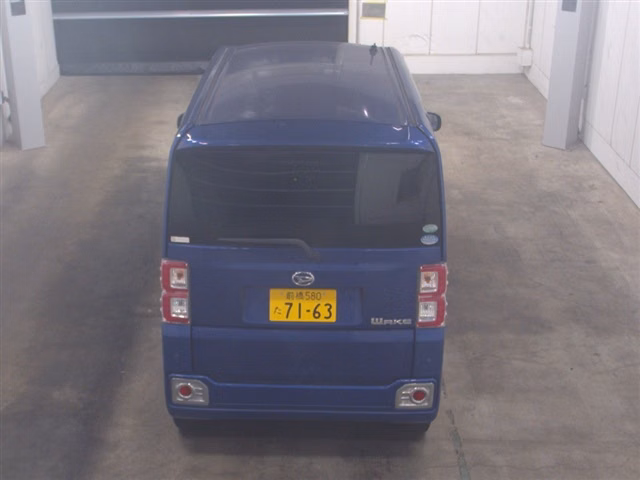 DAIHATSU WAKE