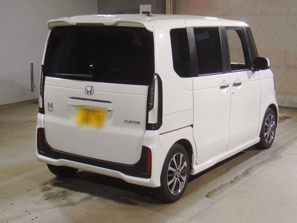 HONDA N-BOX