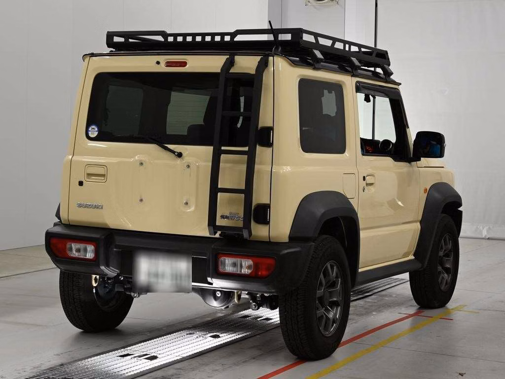 SUZUKI JIMNY SIERRA