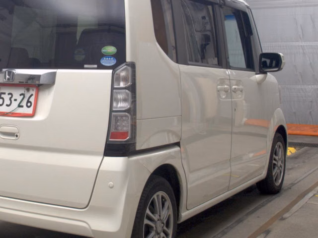 HONDA N-BOX